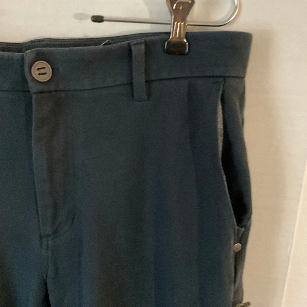 Vuori Mens Aim Pant V420 black Performance Chino Slim Fit Size 32